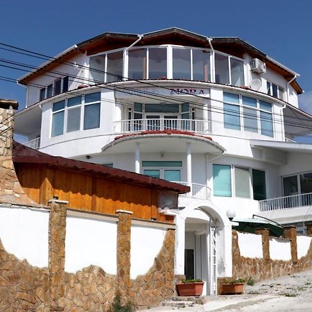 Villa Nora Albena Luaran gambar