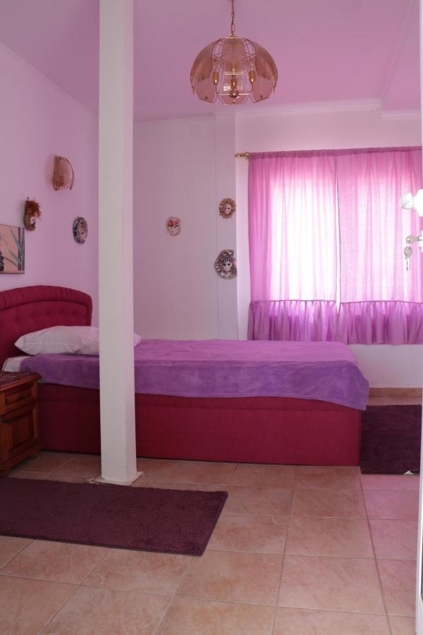Villa Nora Albena Luaran gambar